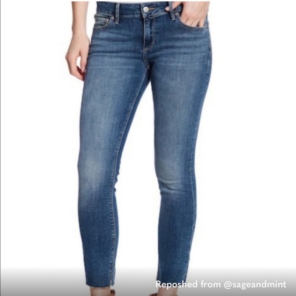 Levi’s 711 Dark Wash Skinny Jeans
